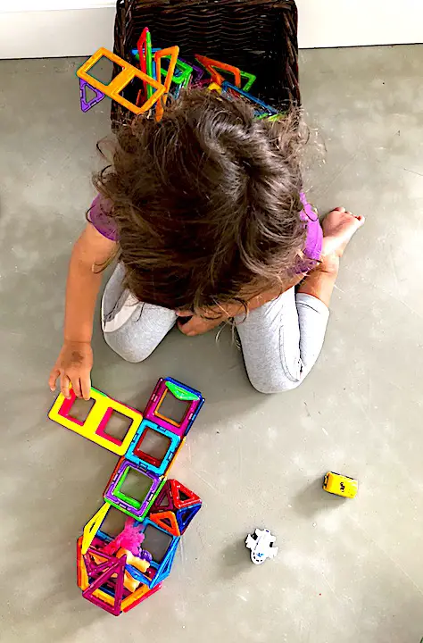 Magformers - Best STEM toy for children of all ages #Magformers #STEM #STEMToys #BestToy #AwardWinning