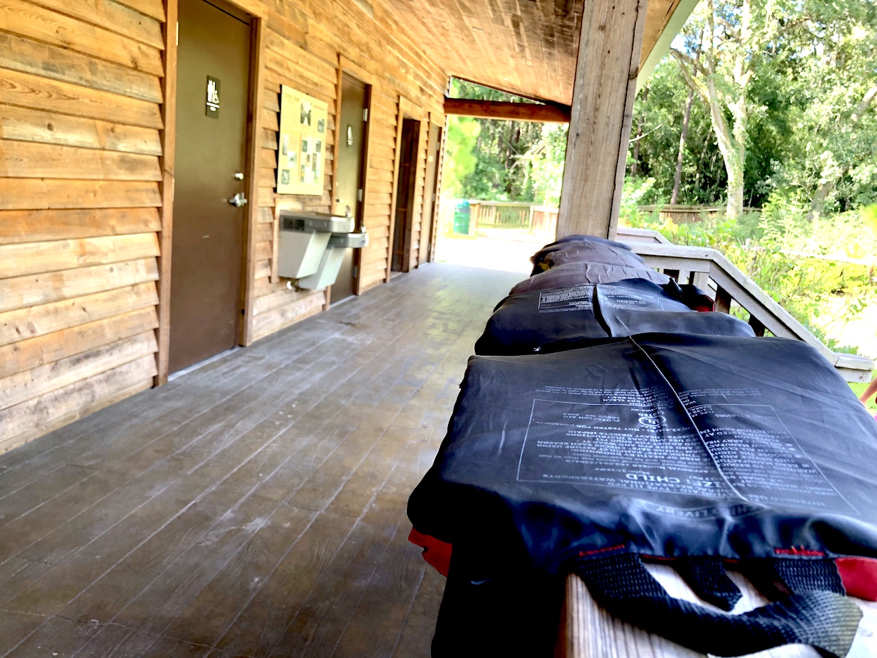 Canoeing in Orlando at Shingle Creek Regional Park #Orlando #Orlandowithkids #CanoeingOrlando #VisitOrlando #VisitKissimmee #OrlandowithKids #NatureOrlando