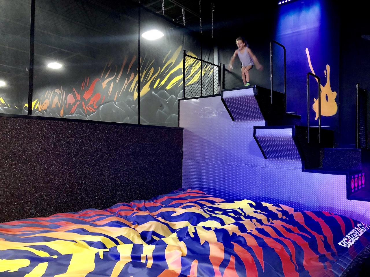 Trampoline Fun In Orlando, FL | Defy Orlando | Trampoline Park in Orlando, Fall | #defyorlando #trampoline #trampolinepark #orlando #orlandofun #orlandoactivities 