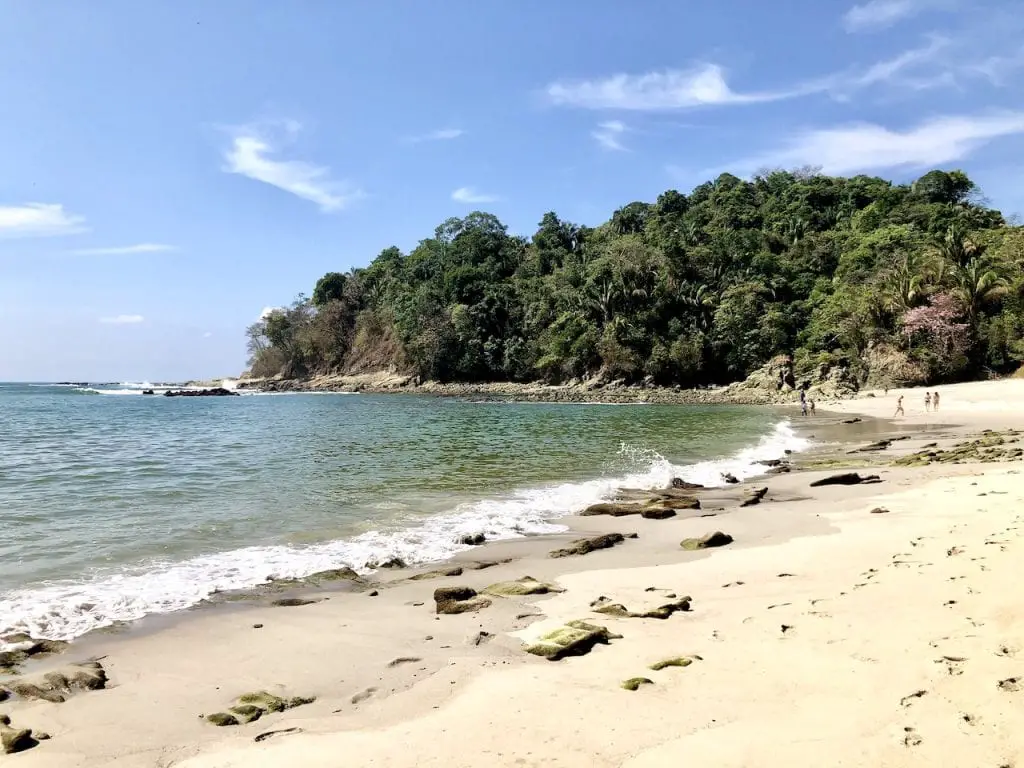 Parque Nacional Manuel Antonio with Kids | Costa Rica with kids | National Park Manuel Antonio | Playa Manuel Antonio | Traveling with kids | Central America | Family Travel Blog | #costarica #costaricawithkids #manuelantonio #parquenacionalmanuelantonio #traveltips #costaricatips #familytravel #travelfamily #familytravelblog