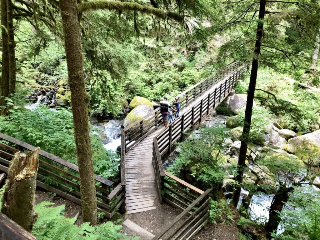 Road Tripping The Cascade Loop With Kids - Day 1 of 4 | Family road trip | Washington State road trip | Family travel | Traveling with kids | #roadtrip #washington #cascadeloop #familyroadtrip #familytravel #travelingwithkids