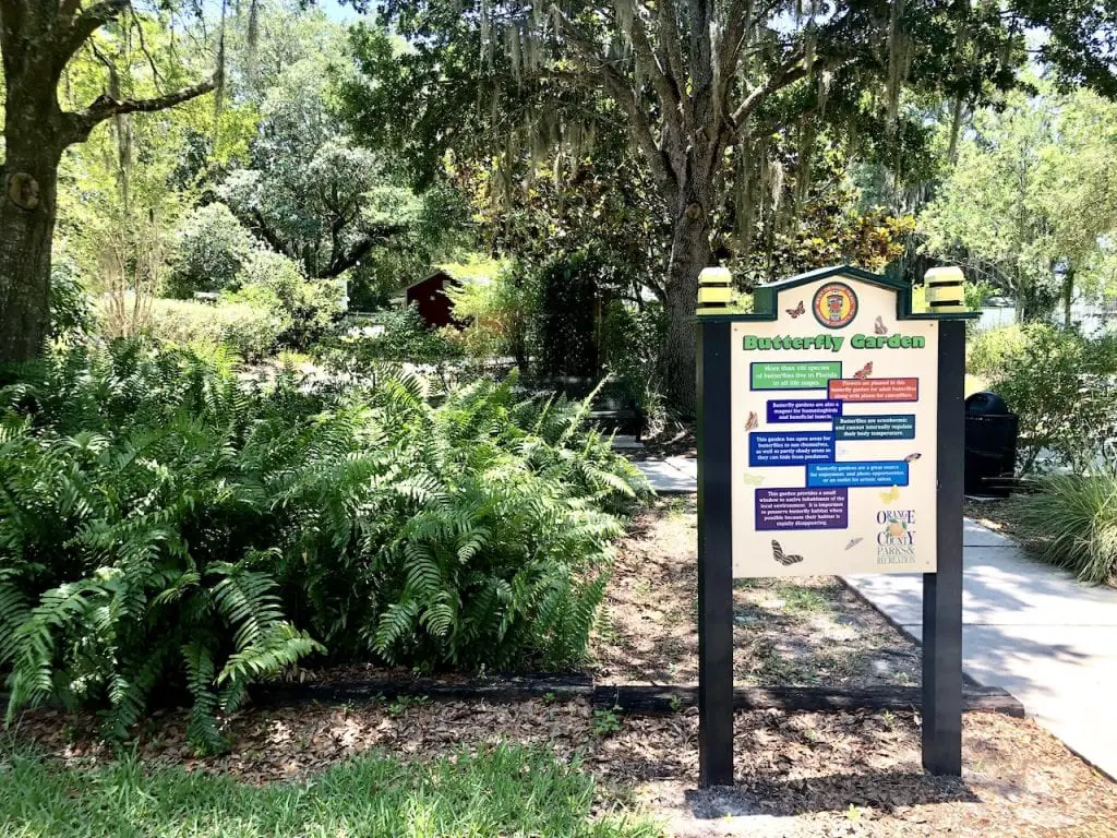 Biking the West Orange Trail with kids, in Orlando, FL | Orlando day trip | Orlando outdoor activity with kids | Orlando fun | Orlando with kids | Biking in Orlando | #familytravel #orlando #orlandowithkids #orlandofun #orlandobiking