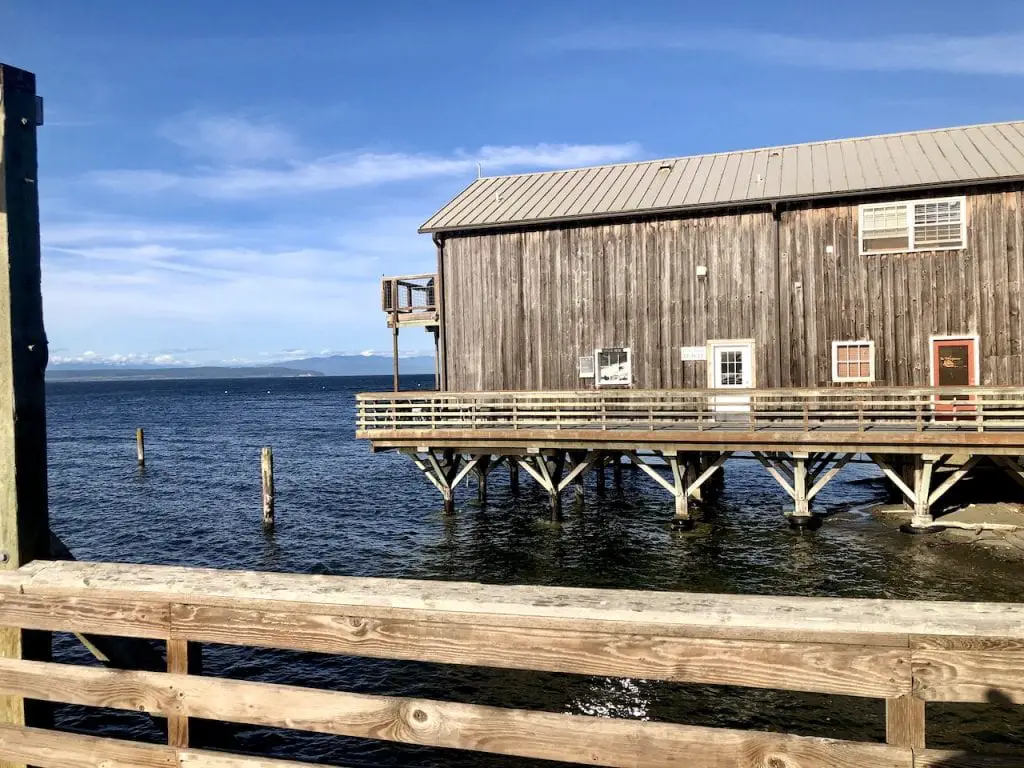 Family Roadtrip Through Washington State on the Cascade Loop | Island Adventures Whale Watching near Seattle | Whidbey Island | Fort Casey Inn | San Juan Islands | Whale Watching Cruise | Family Travel | #familytravel #familyroadtrip #cascadeloop #washingtonstate #whalewatching