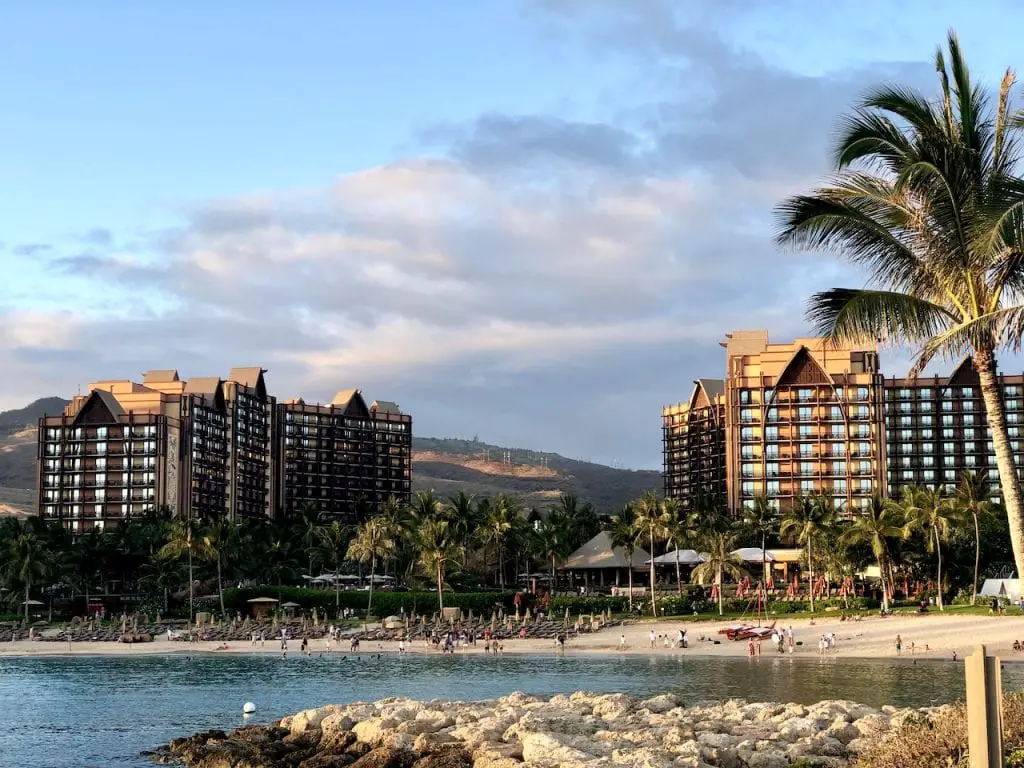 Aulani, A Hawaiian Disney Resort And Spa - A Week At Aulani With Kids | Aulani tips | Aulani favorites | Hawaii with kids | Oahu with kids | Family travel | Hawaii family resort | Disney Aulani resort | #aulani #disneyresort #disneyaulani #hawaii #hawaiiwithkids #familytravel #familytravel #oahu