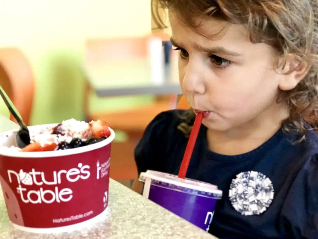 Be Snack-Ready This Back-To-School Season With Easy And Healthy Snacks At Nature's Table | Acai Bowls and Fruit Smoothies at Nature's Table | Healthy snacks for kids | Easy snacks for moms and kids | Superfood for kids | #naturestable #healthysnacks #acaibowls #fruitsmoothies #healthysnacks