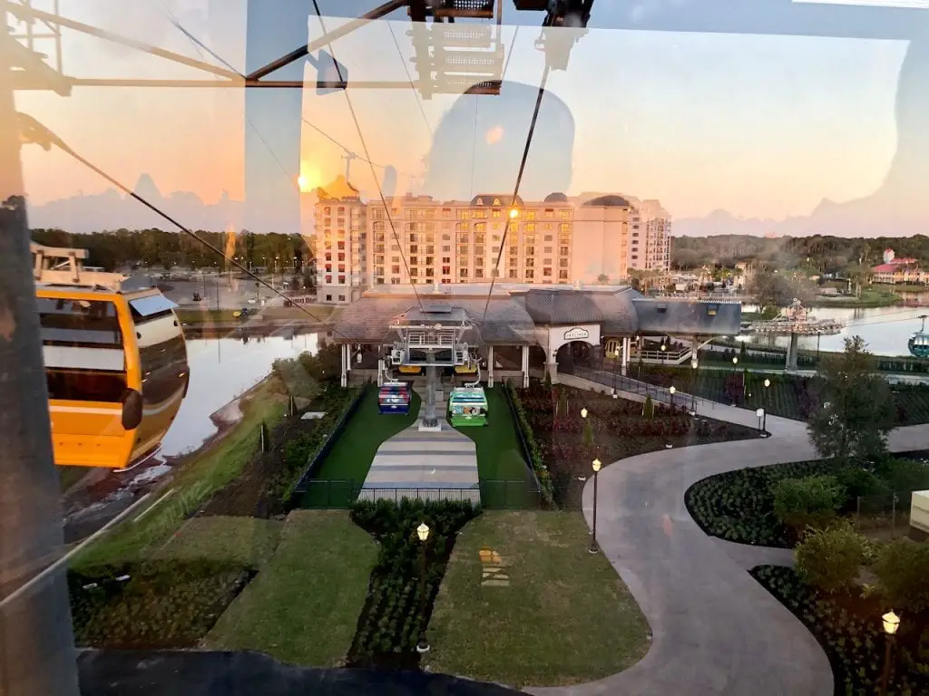 25 Photos That Will Make You Want To Ride The Disney SKYLINER | Disney gondola | Epcot Hollywood Studios | Disney's Riviera Resort | Walt Disney World gondola | Disney insider news | Disney news | #disney #disneyskyliner #waltdisneyworld #disneynews #epcot #skyliner #disneygondola #hollywoodstudios #disneysrivieraresort @frugalforluxury