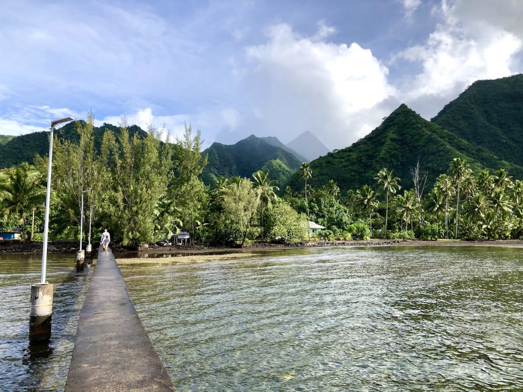 What To Do With Kids In Tahiti | Tahiti with kids | French Polynesia | Fun with kids in Tahiti | Family friendly activities in Tahiti | Family travel | Full time travel family | #tahiti #frenchpolynesia #tahitiwithkids #familytravel #pacificislands