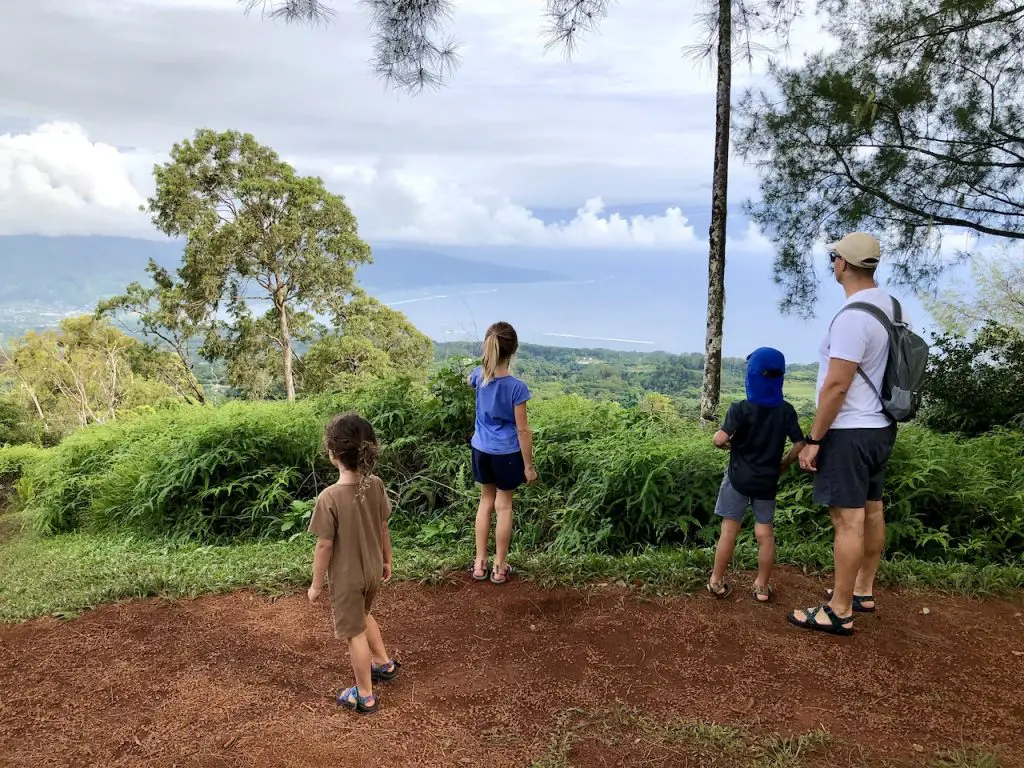 What To Do With Kids In Tahiti | Tahiti with kids | French Polynesia | Fun with kids in Tahiti | Family friendly activities in Tahiti | Family travel | Full time travel family | #tahiti #frenchpolynesia #tahitiwithkids #familytravel #pacificislands