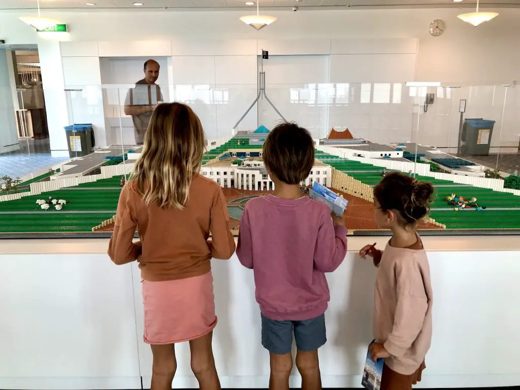 What To Do In Canberra Kith Kids | Free things for families in Canberra, Australia | 7 free experiences in Canberra with kids | Australian Mint | Australian War Memorial | Canberra Museums | #canberra #canberraaustralia #canberrawithkids #australiawithkids #australiatravel #visitaustralia #familytravel