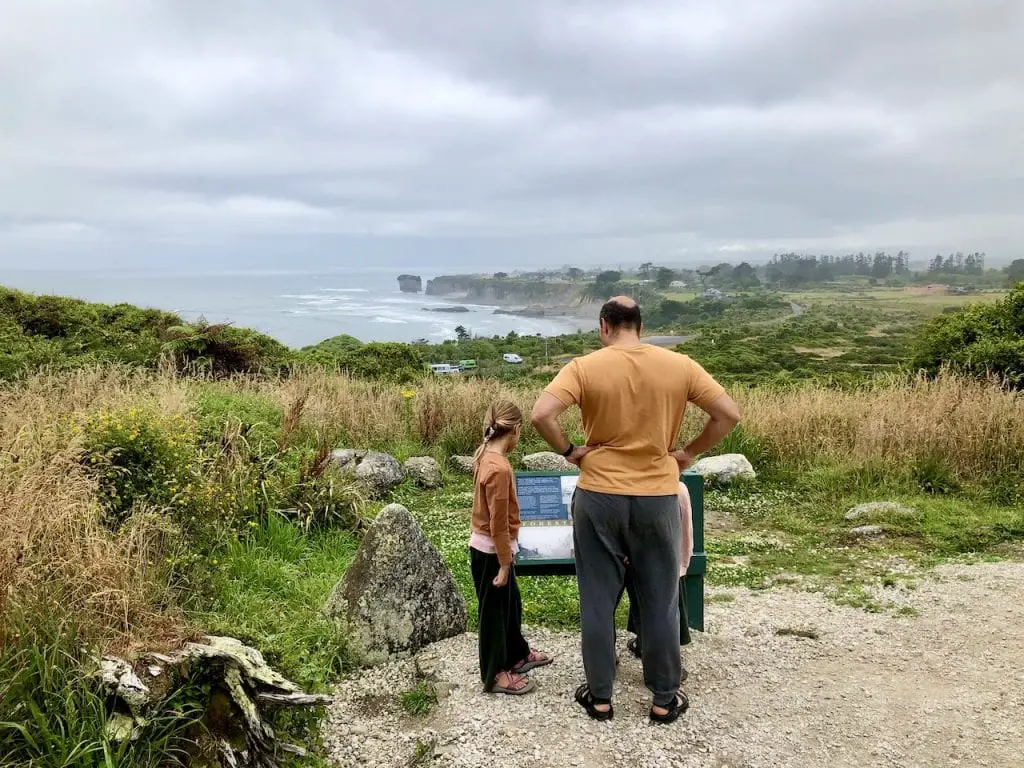 3-Week New Zealand Itinerary | Kid-friendly New Zealand itinerary | Kid-approved New Zealand travel | 3 weeks in New Zealand | North and South Island itinerary | New Zealand with kids | What to do in New Zealand with kids | Family travel to New Zealand | #newzealand #newzealandtravel #familytravel #newzealandwithkids #kidfriendlydestinations