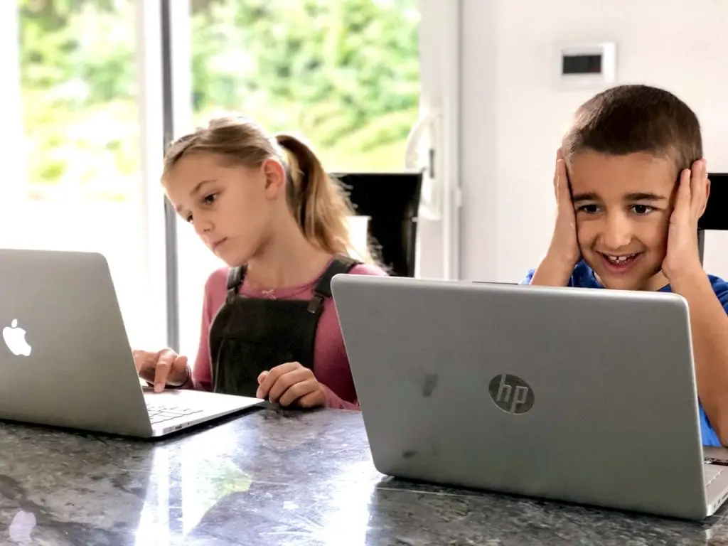 Pinterest Caption: Best STEM Virtual Summer Camp For Kids #ad | iD Tech | Minecraft summer camp | STEM summer camps from home | Kids in STEM | Girls in STEM | Summer 2020 summer camps | Remote summer camps for kids | Smart summer camps | Tech summer camps for kids | #idtech #stemsummercamp #techcamp #summercamp #STEM #STEMsummercamp #virtualsummercamp