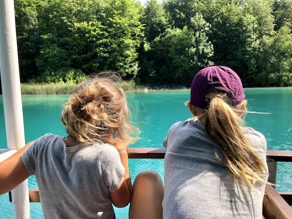 8 Tips For Visiting Plitvice Lakes National Park With Kids | What to do in Croatia with kids | Best parks in Croatia | Must-do in Croatia with kids | Croatia travel tips | Family travel | European road trip | #plitvicelakes #plitvice #croatia #croatiafulloflife #croatiatravel #croatianationalparks  