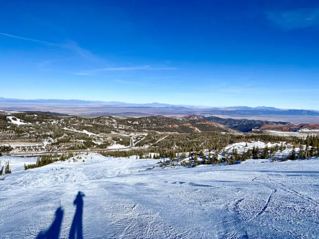 Family Ski At Brian Head Ski Resort | Skiing with kids at Brian Head Resort | Skiing with kids in Southern Utah | Can I ski in Southern Utah | Brian Head with kids | #brianhead #brianheadresort #brianheadskiresort #southernutahski #skiutah #familytravel #familyski