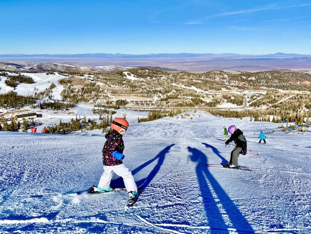 Family Ski At Brian Head Ski Resort | Skiing with kids at Brian Head Resort | Skiing with kids in Southern Utah | Can I ski in Southern Utah | Brian Head with kids | #brianhead #brianheadresort #brianheadskiresort #southernutahski #skiutah #familytravel #familyski