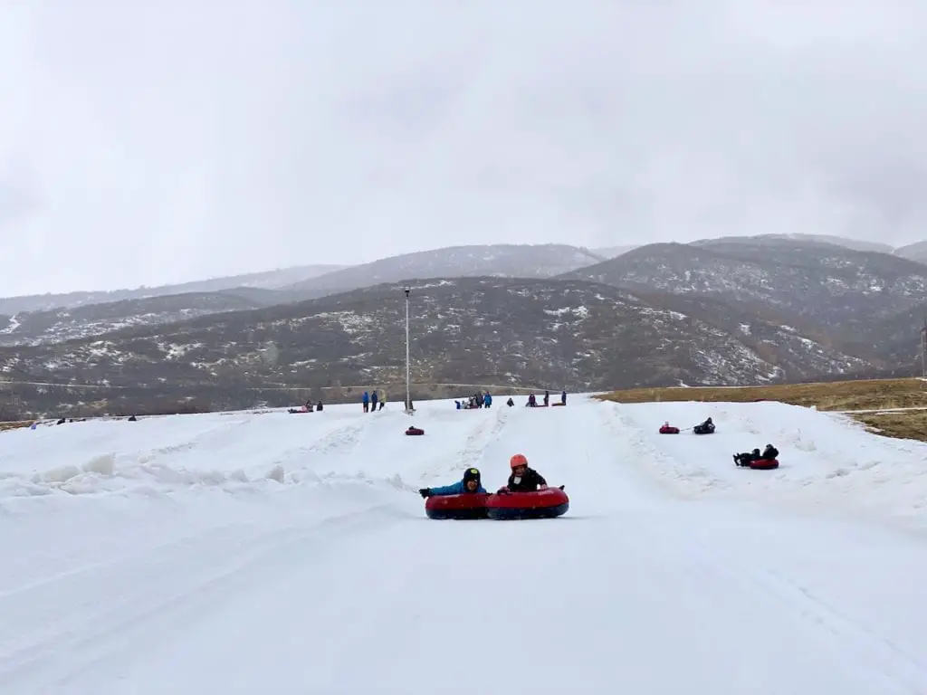 What To Do In Heber City Utah - From Snow Tubing To Ice Castles, 5 Amazing Experiences With Kids | Best Day Trip From Salt Lake City | Day Trip From Park City, UT | Things To Do In Heber Valley | Ice Castles Midway | Soldier Hollow | #hebervalley #visitUtah #snowtubing #soldierhollow #icecastles #homesteadcrater